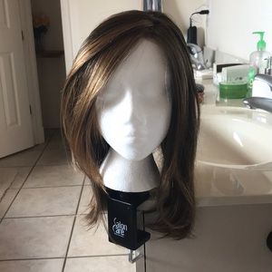 Jon Renau “Top Style 12” hair topper